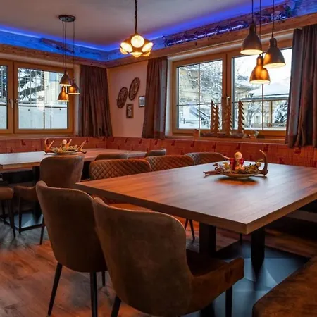 Falkensteinalm Friends 1+2 كونيغشليتن