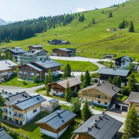 Falkensteinalm Friends 1+2 *