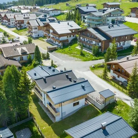 Falkensteinalm Friends 1+2 *