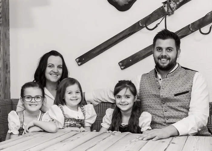 Falkensteinalm Friends 1+2 Konigsleiten